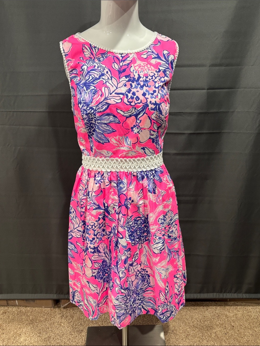 Lilly Pulitzer Alivia Floral Eyelet Dress in Pink Tropics Print 10 /12 - Picture 7 of 13